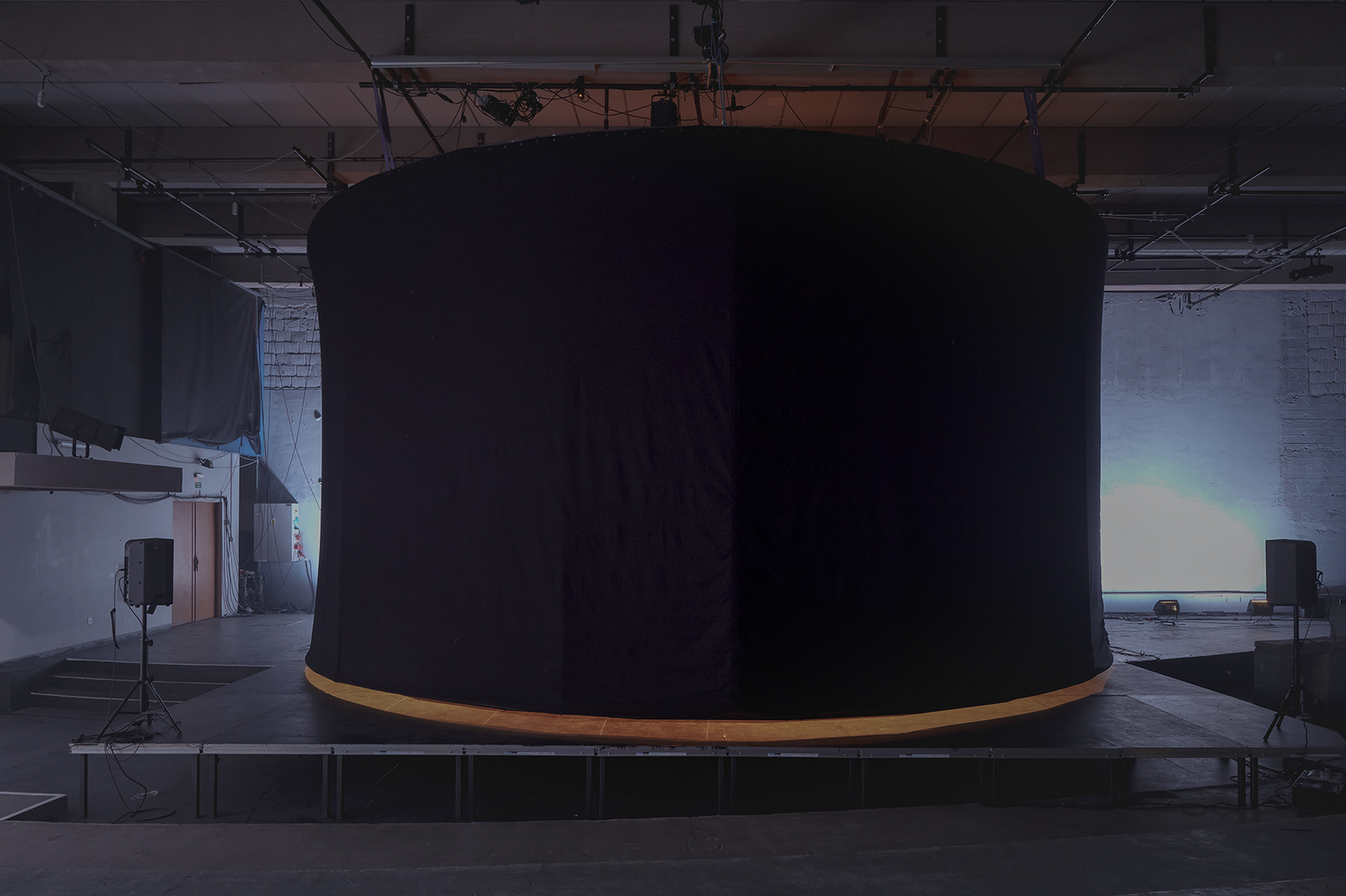 Foto #398 - Katharina Schmitt - Molyneux's Problem, Prague version